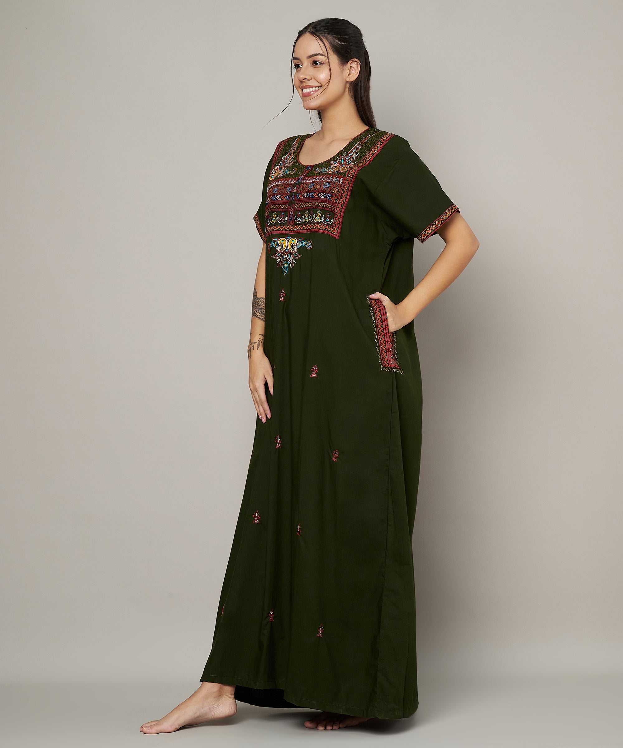 KOI SLEEPWEAR SQR neck bhopali embroidered gown