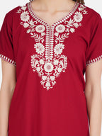 White Six Floral Embroidered Nightgown