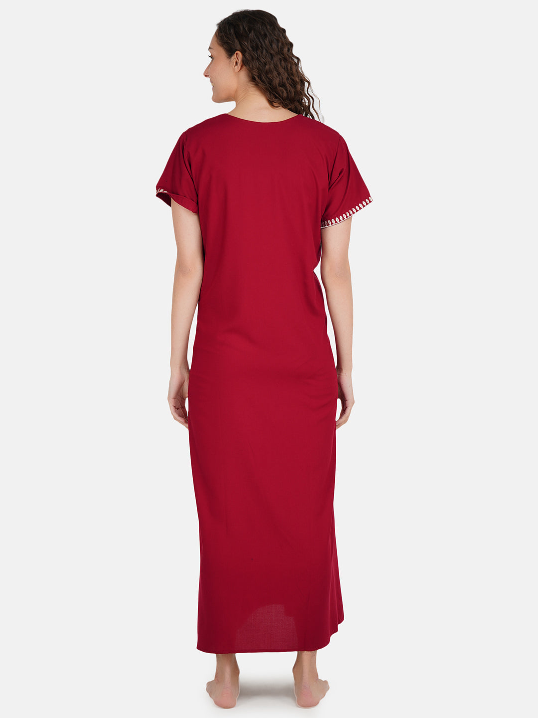 White Six Floral Embroidered Nightgown