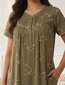 Elegance Floral Pleated Alpine Nightgown