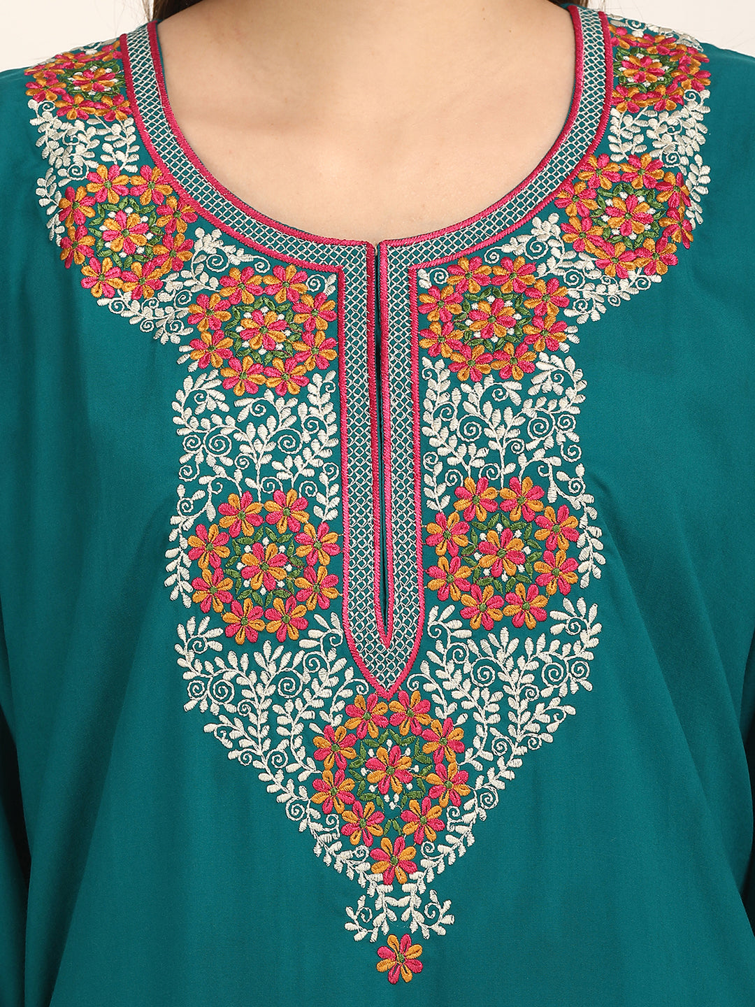 Nine Flowers Embroidery Night Gown