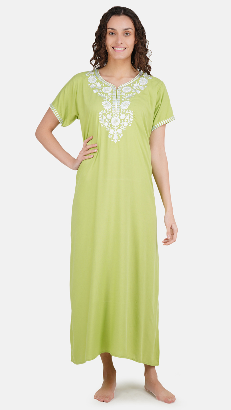 White Six Floral Embroidered Nightgown Main image