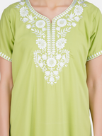 White Six Floral Embroidered Nightgown