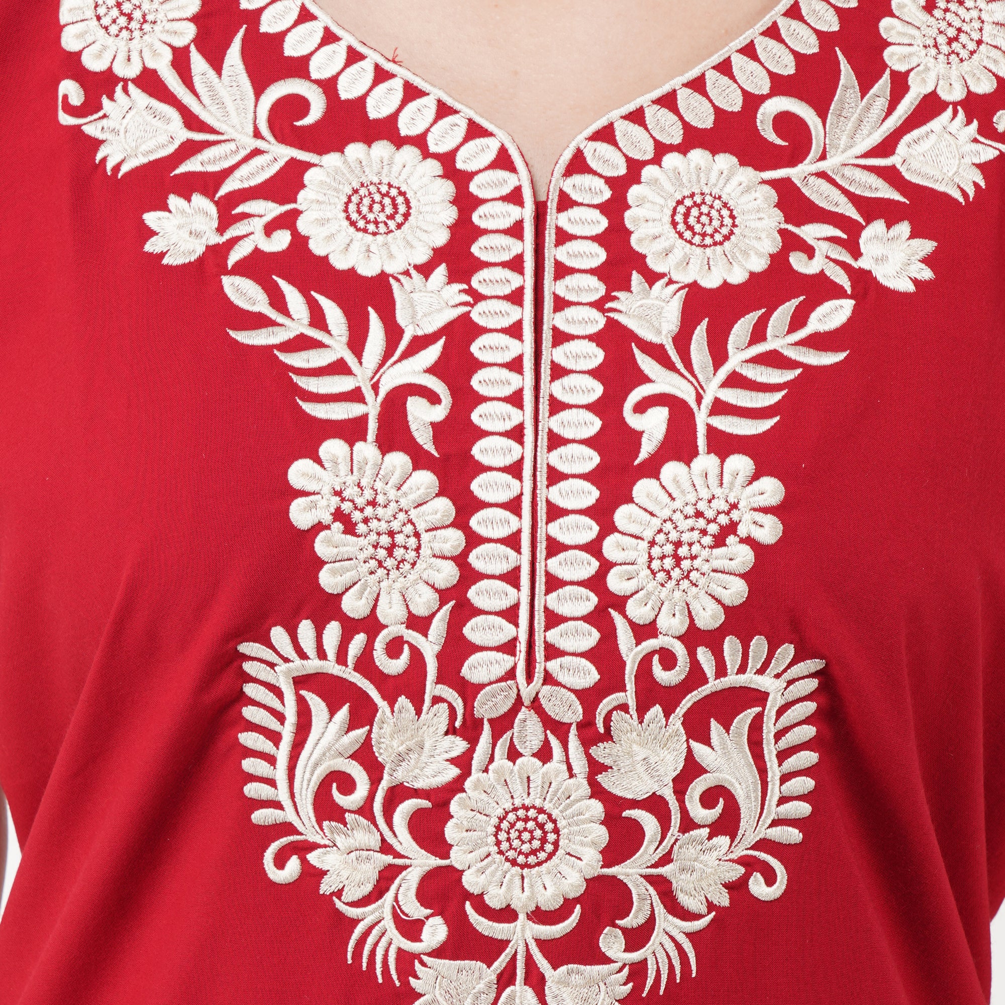 White Six Floral Embroidered Nightgown