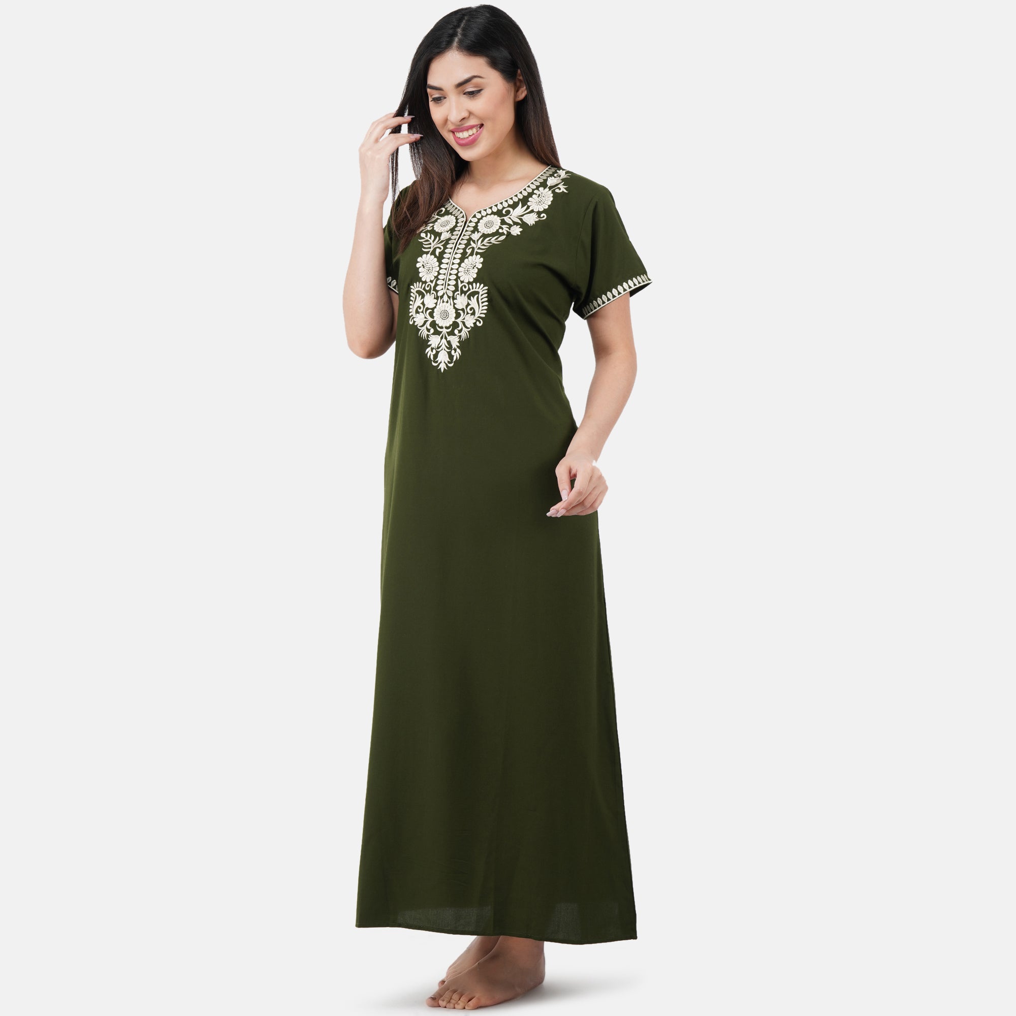 White Six Floral Embroidered Nightgown