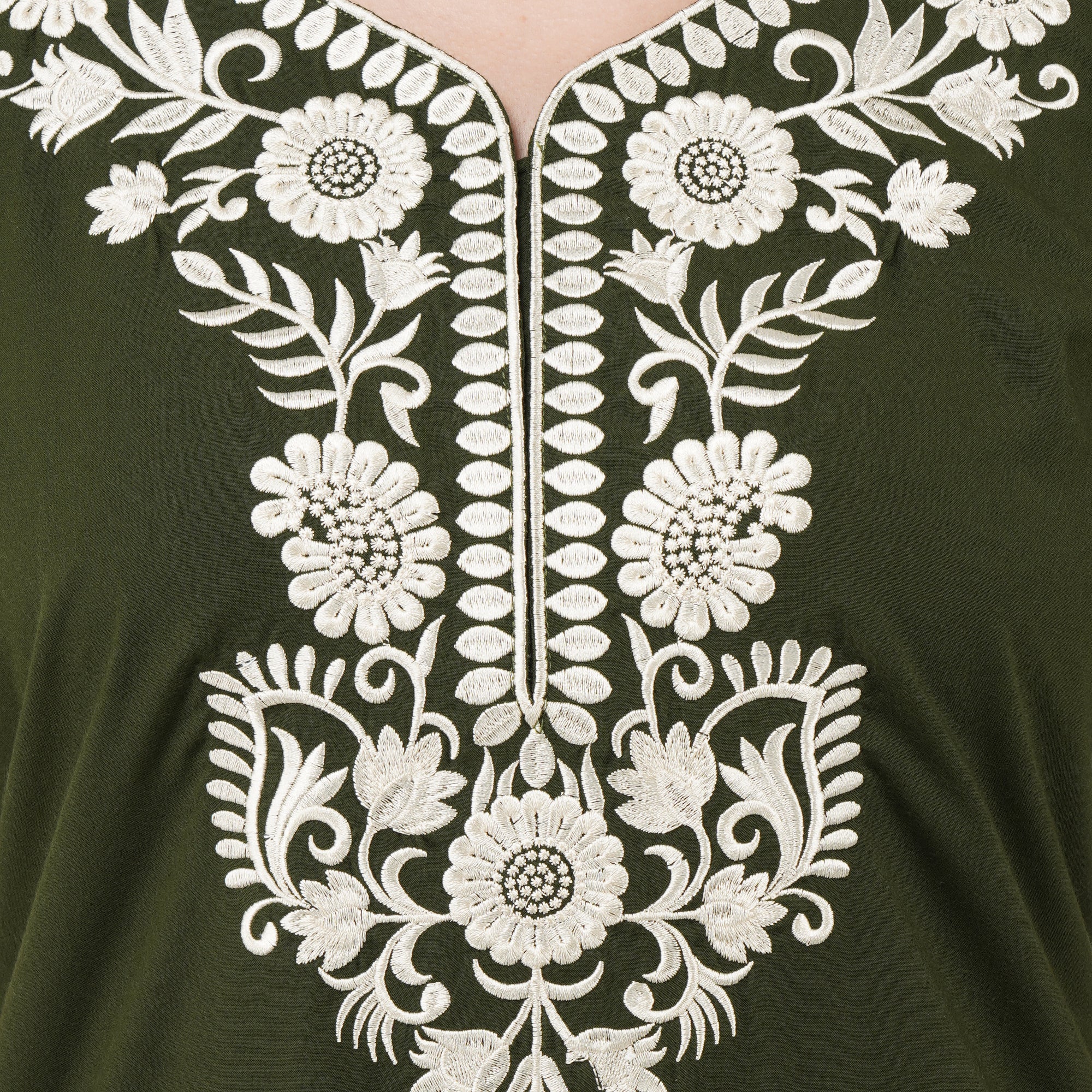White Six Floral Embroidered Nightgown