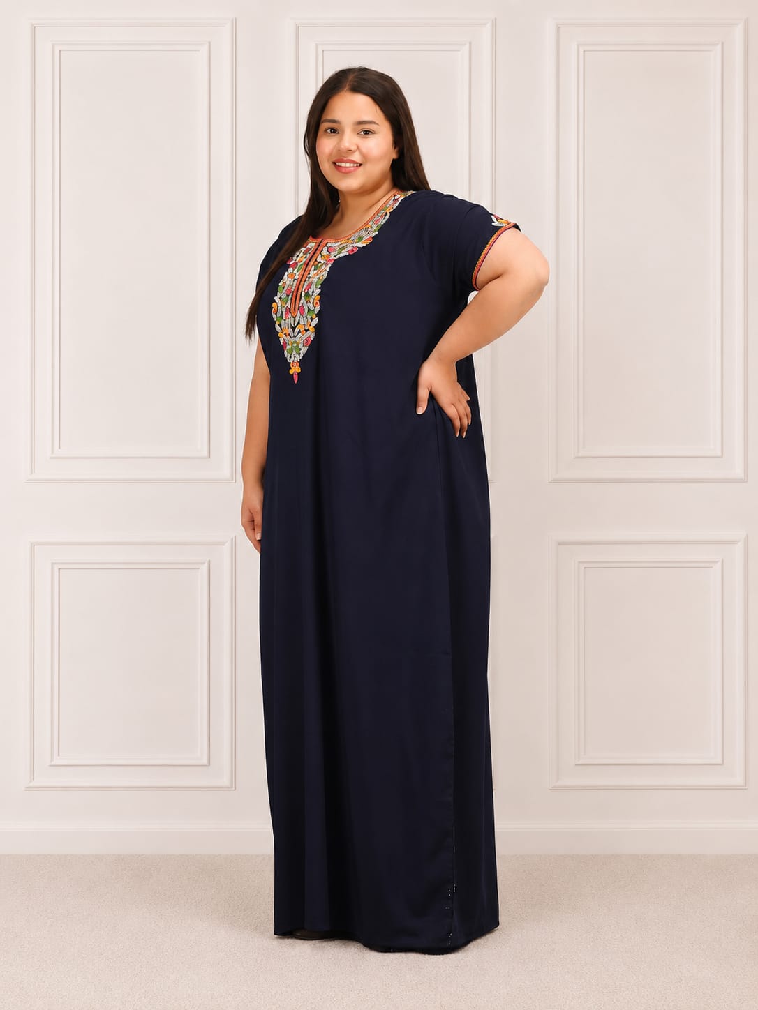 Abhlaline contrast Embroidered Nightgown