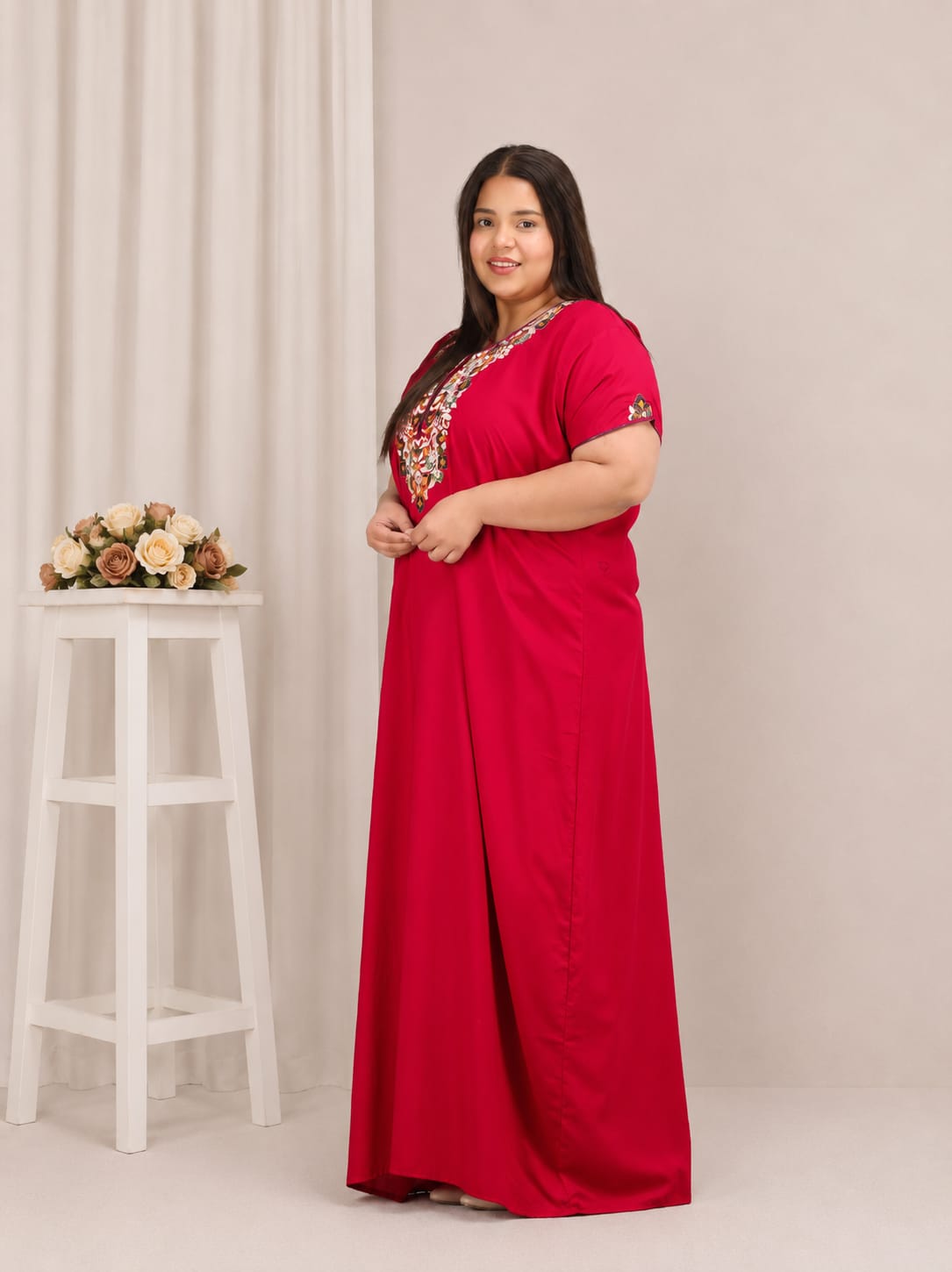 Flowerline Contrast Embroidered Nightgown
