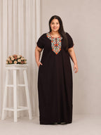 Flowerline Contrast Embroidered Nightgown