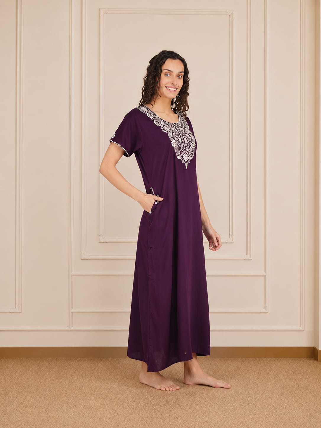 White Floral Embroidered Nightgown Secondary image