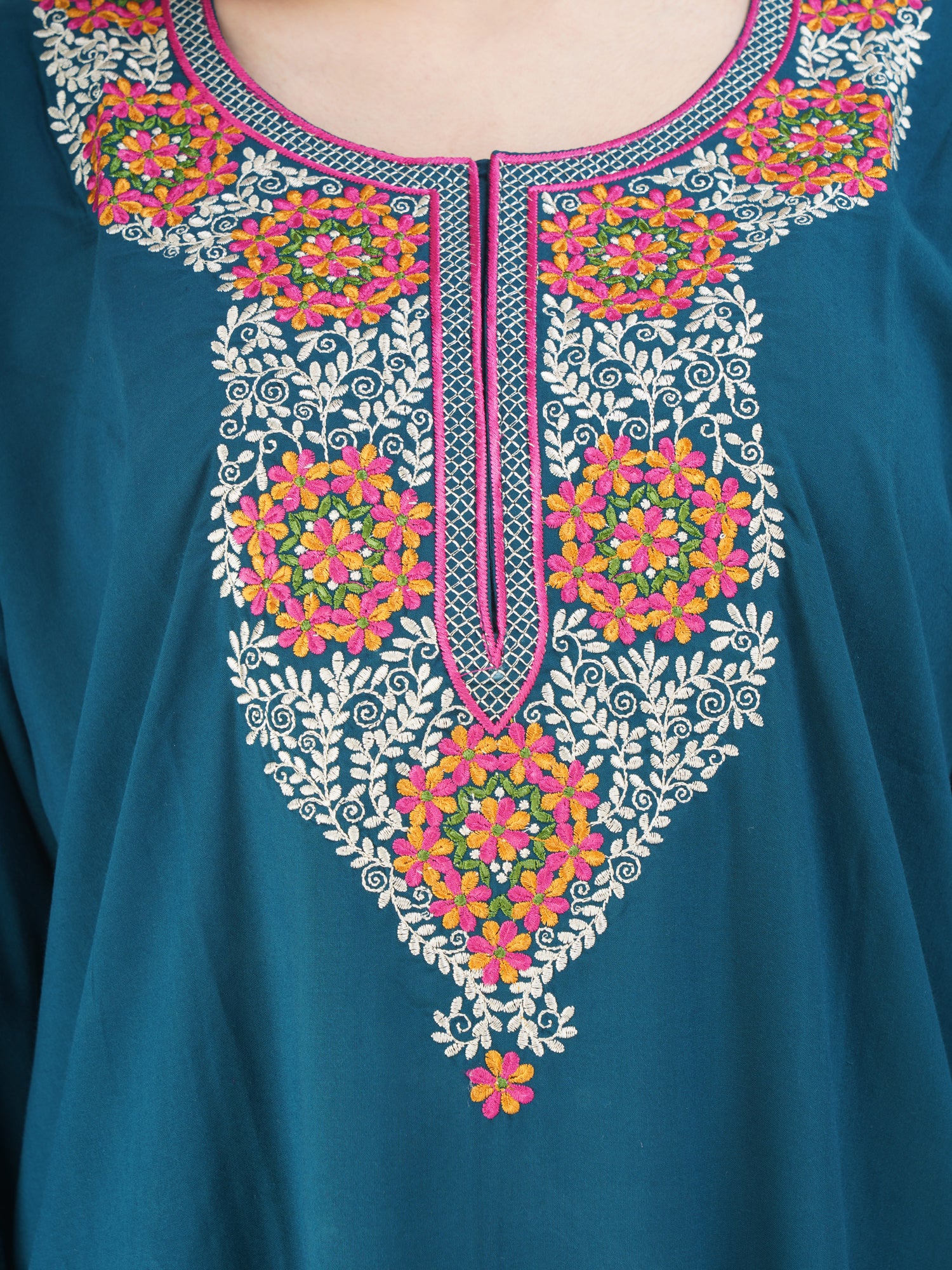 Nine Flowers Embroidery Night Gown
